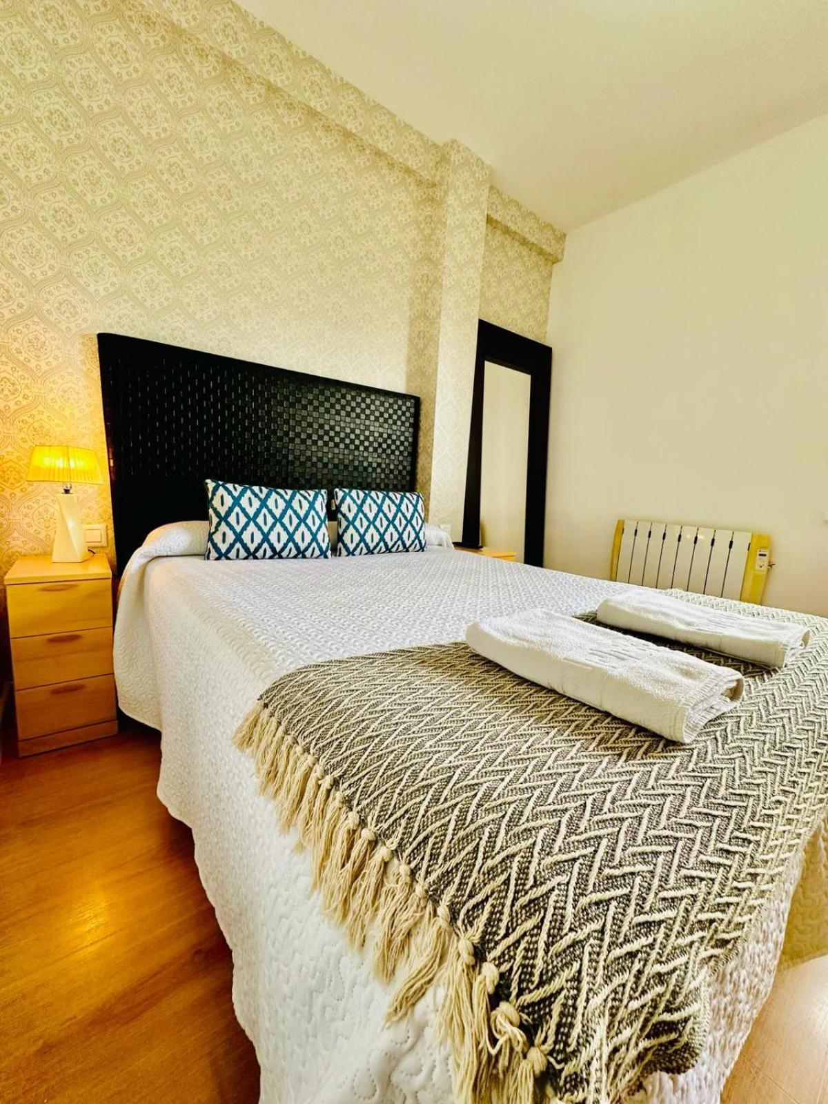 Apartamento Turistico Pizarro Mérida Exterior foto